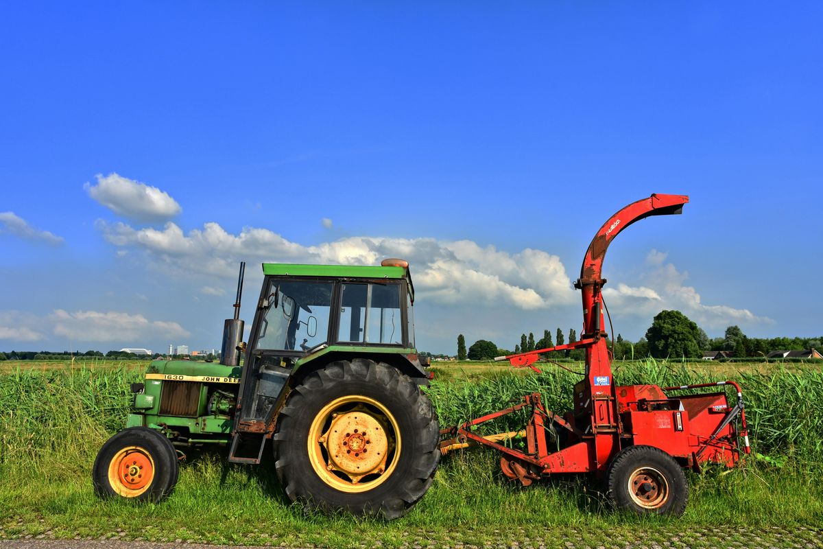 Najczęstsze błędy popełniane przy obsłudze maszyn rolniczych – jak ich unikać?