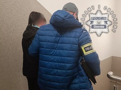 Narkotyki, nielegalne papierosy i tytoń. Chorzowscy policjanci zatrzymali dwie osoby