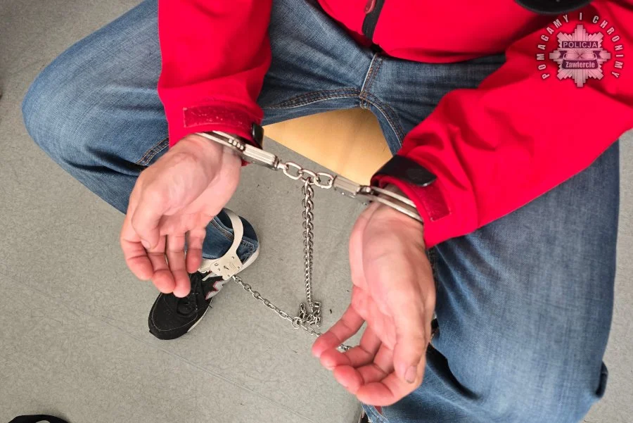 Dramat na ulicy Zaparkowej. Mężczyzna ugodzony nożem!