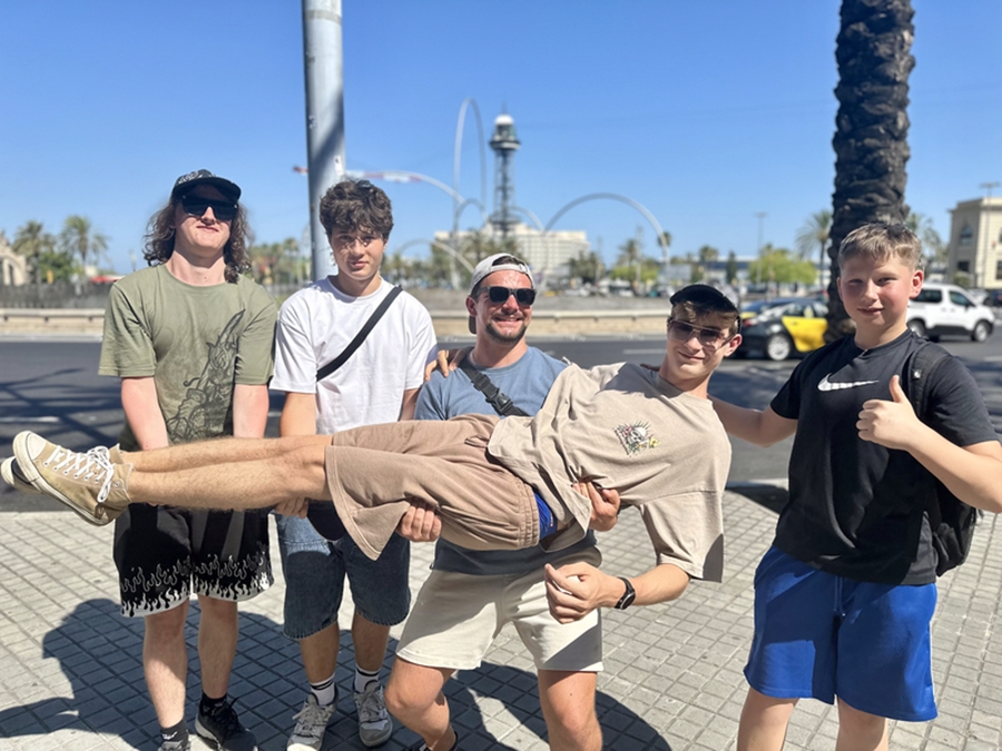 Obozy młodzieżowe 2025 - lato pełne wyzwań i emocji z Kompasem