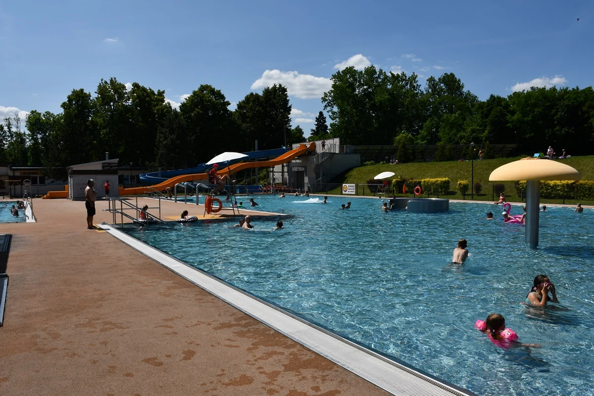 Otwarcie basenu letniego 11