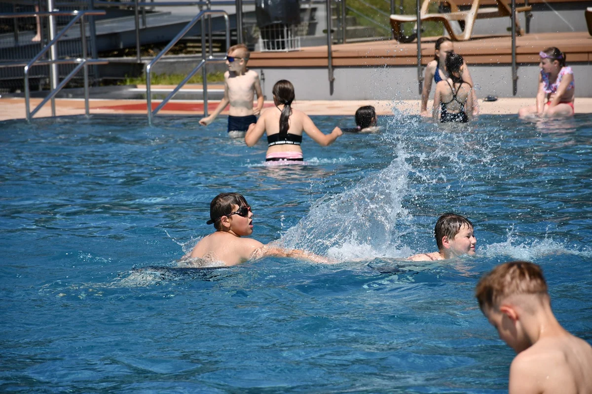 Otwarcie basenu letniego 16