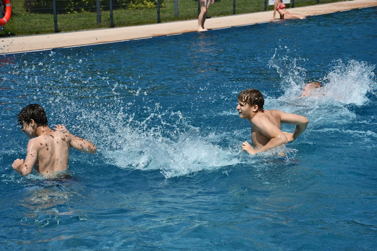 Otwarcie basenu letniego 31