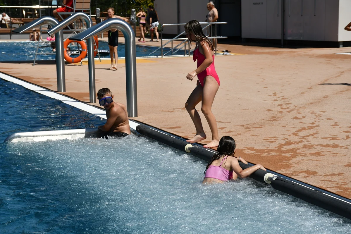 Otwarcie basenu letniego 32