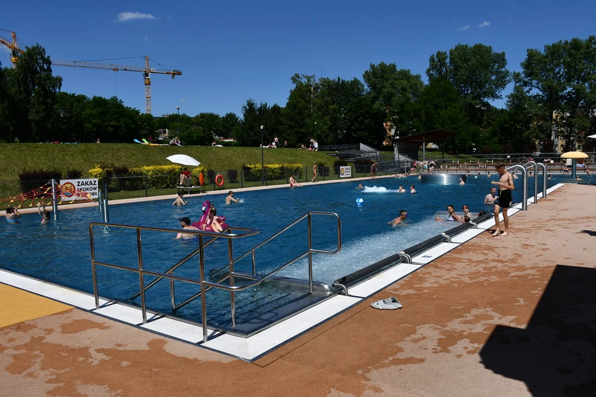 Otwarcie basenu letniego 33