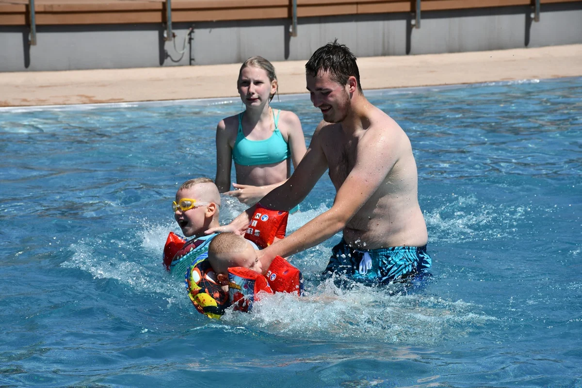 Otwarcie basenu letniego 39