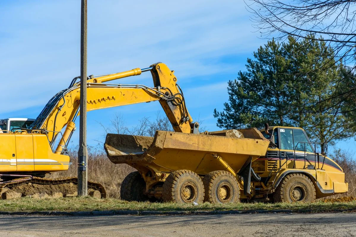 Hydraulika siłowa na Śląsku — gdzie szybko naprawić siłownik lub układ hydrauliczny?