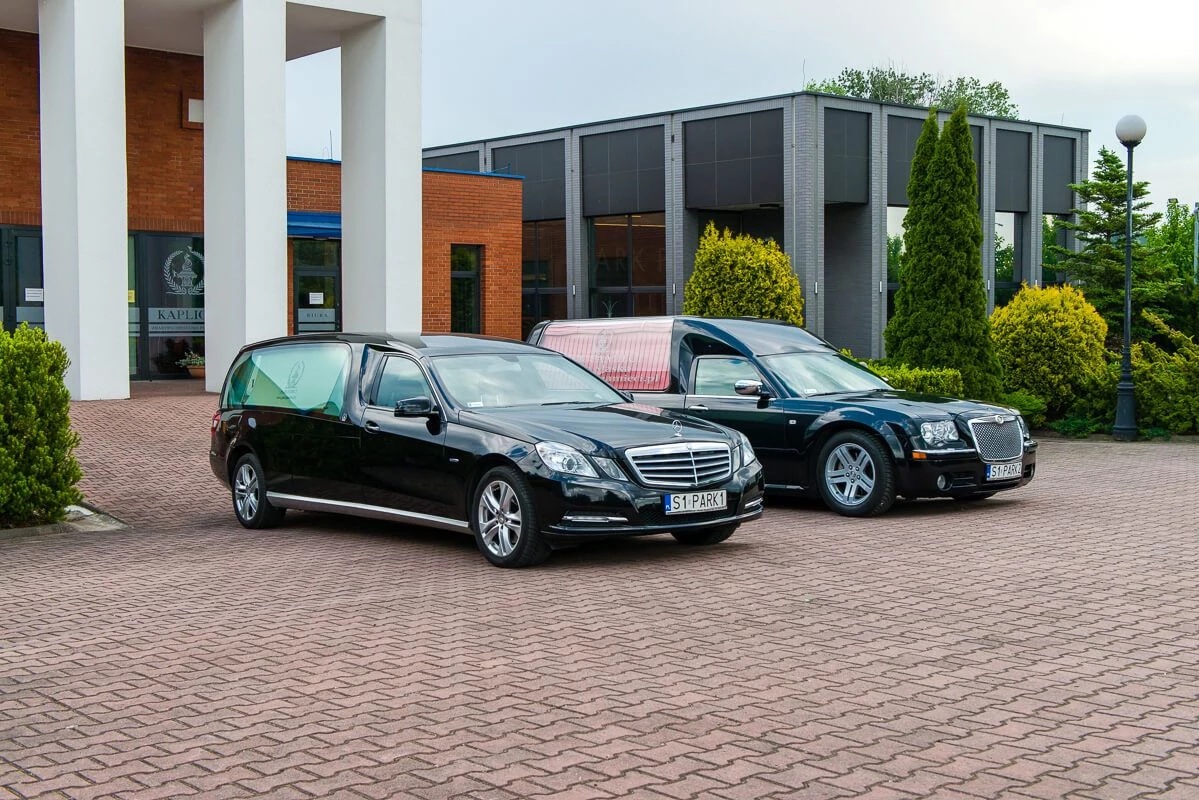 Transport zmarłego z zagranicy – co oferuje Park Pamięci?