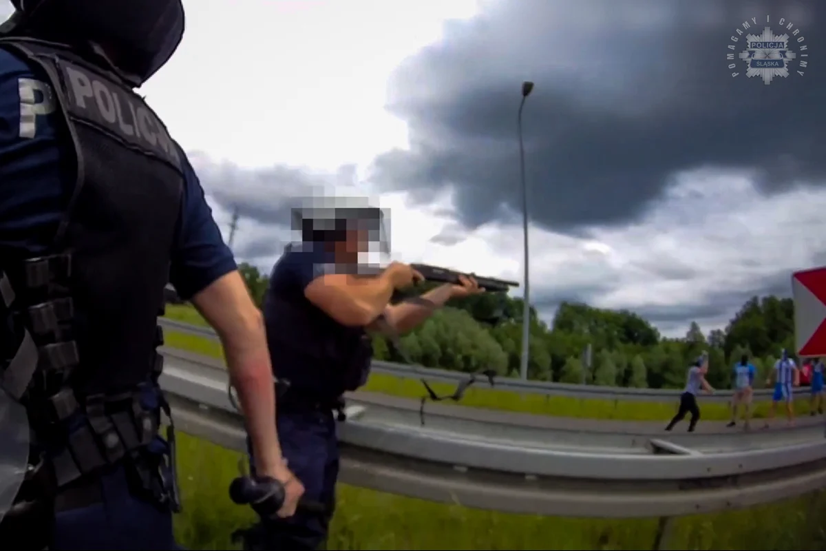 Szybka reakcja policjantów zapobiegła konfrontacji kibiców