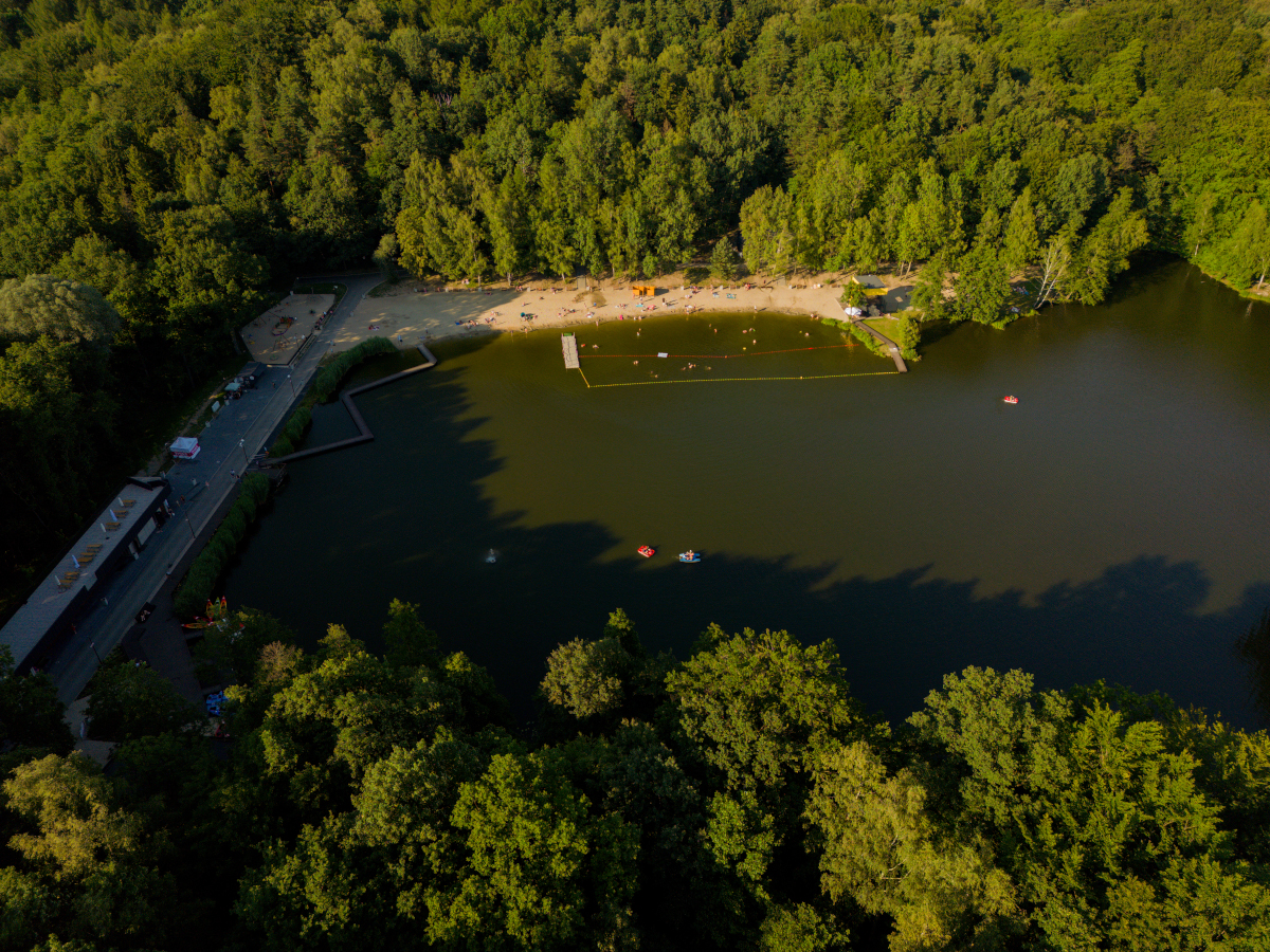 Zrelaksuj się na świeżym powietrzu – letnie warsztaty tańca w Wodzisławiu Śląskim