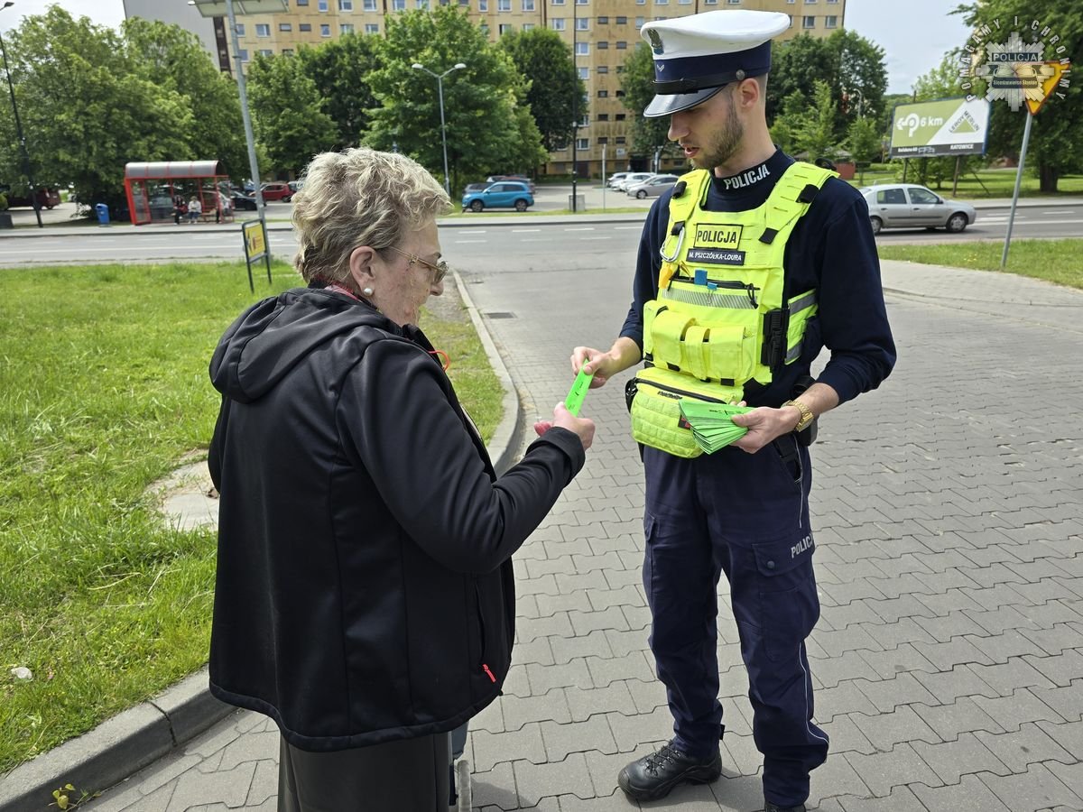 Bezpieczny Pieszy: Policja w Siemianowicach dba o pieszych i kierowców