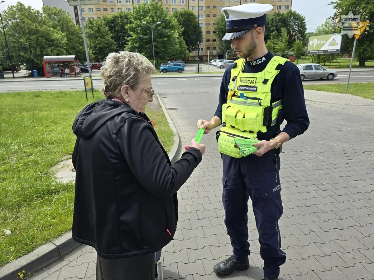 Bezpieczny Pieszy: Policja w Siemianowicach dba o pieszych i kierowców