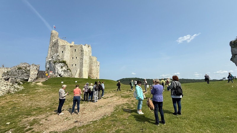 Seniorzy z Siemianowic na wycieczce po Jurze Krakowsko-Częstochowskiej