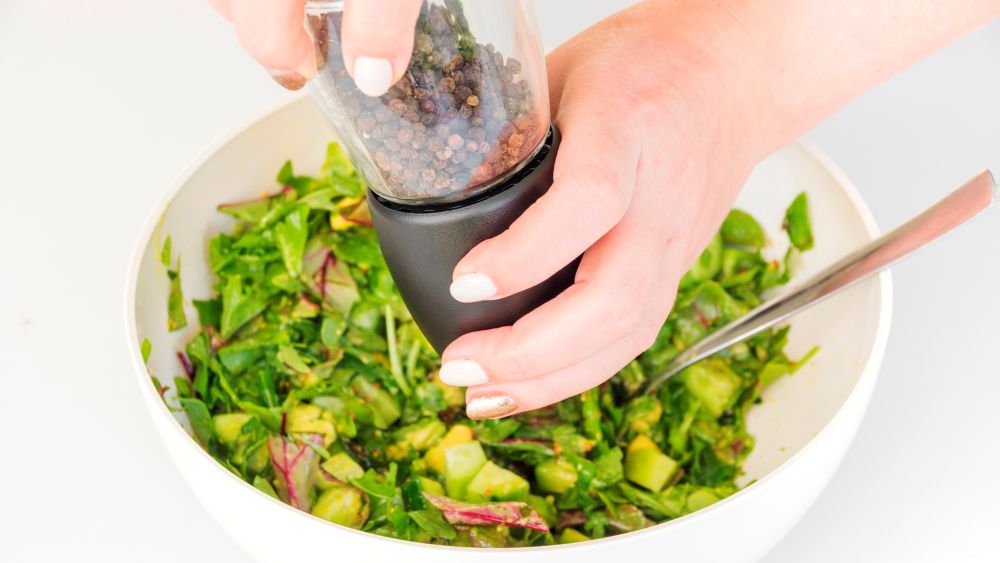 Jak podkreślić smak potraw bez użycia soli?