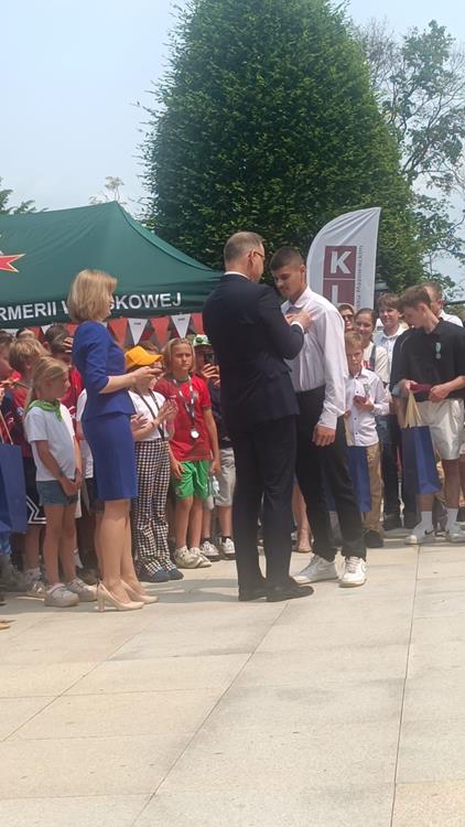 Piotr Radoń z Orzesza odznaczony medalem / fot. UM Orzesze