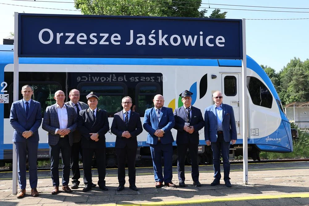 Pociągi znów kursują z Orzesza do Tychów – reaktywacja linii S74