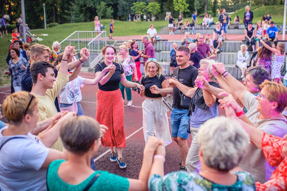 Potańcówka na Paprach / fot. Paweł Święs, MCK Tychy