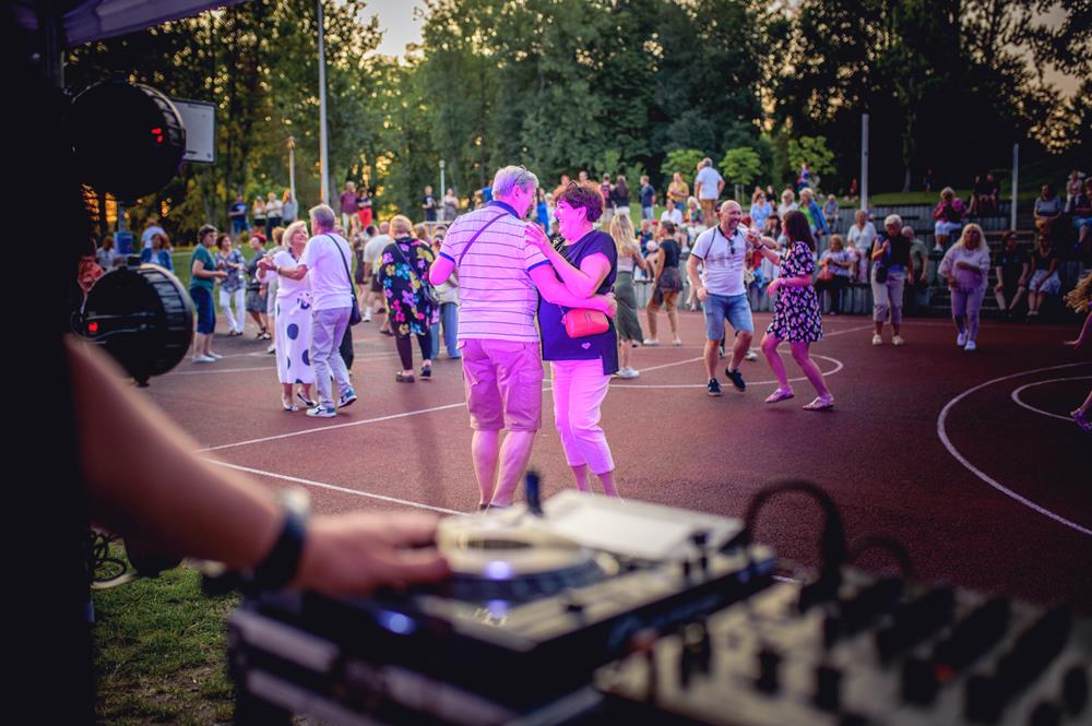 Potańcówka na Paprach / fot. Paweł Święs, MCK Tychy