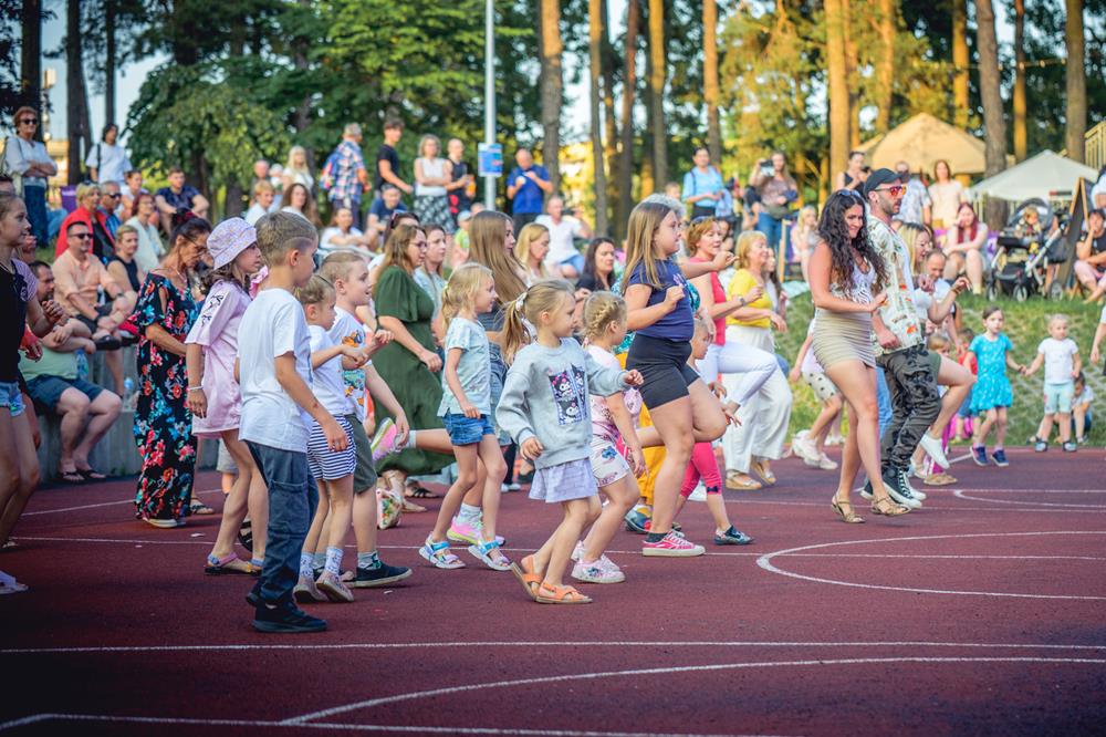 Potańcówka na Paprach / fot. Paweł Święs, MCK Tychy