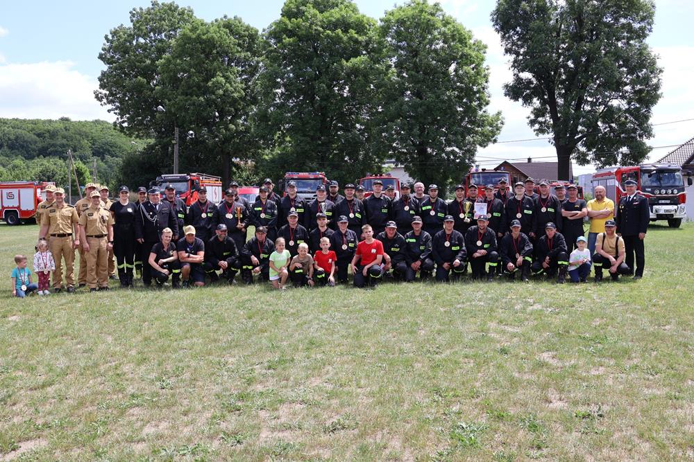Zawody pożarnicze w Orzeszu. Strażacy OSP Gardawice najlepsi na stadionie