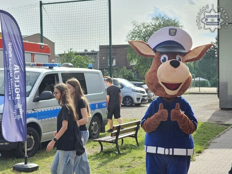 Piekarscy policjanci aktywnie uczestniczyli w piknikach i festynach na terenie miasta