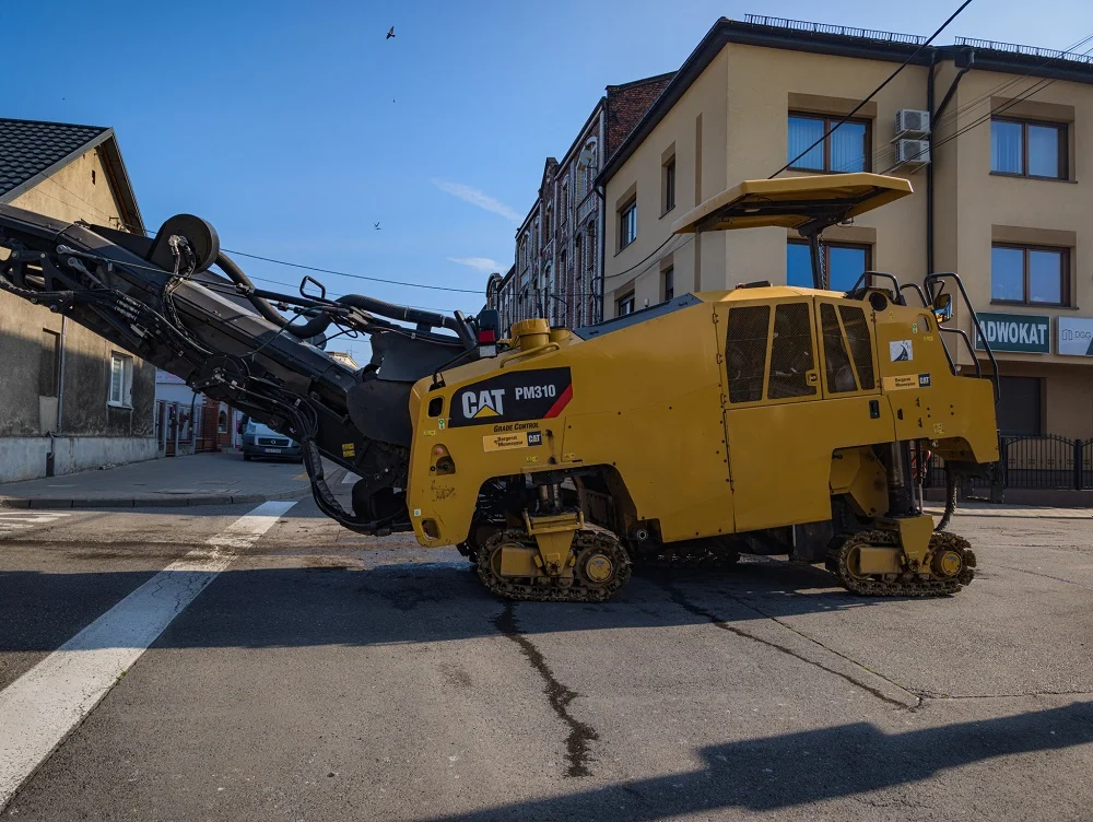 Uwaga kierowcy! Prace drogowe na ul. Sienkiewicza – zmiany w organizacji ruchu