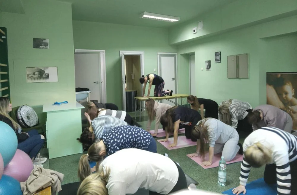 Bezpłatna Szkoła Rodzenia w Piekarach – zapisz się na wakacyjne zajęcia