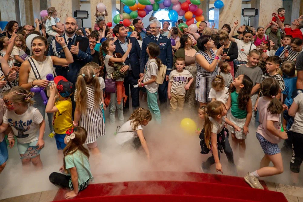 Katowicki Urząd pełen dziecięcej radości – niezwykły Dzień Dziecka ze służbami