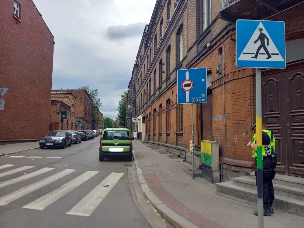 „Wyzwanie-parkowanie” - majowa akcja straży miejskiej. Prawie 1900 wykroczeń! 22