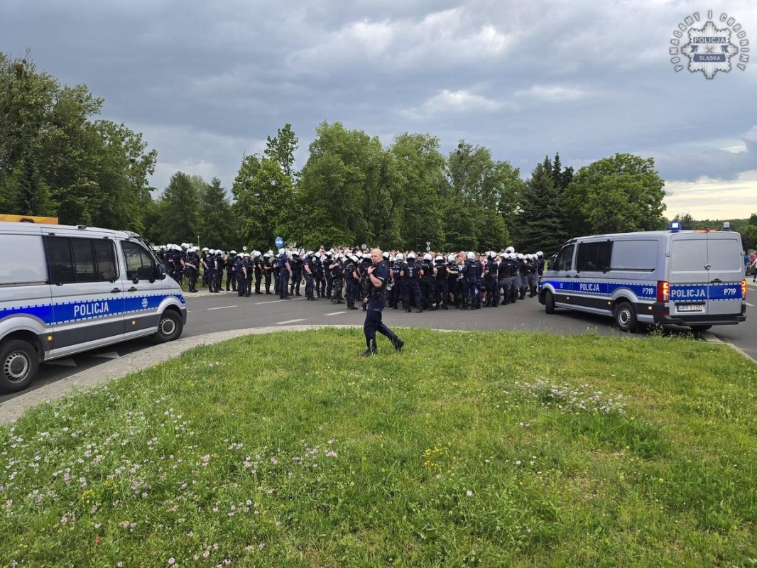 Bezpieczny mecz na Stadionie Śląskim. Policja zadbała o spokojną atmosferę! 3