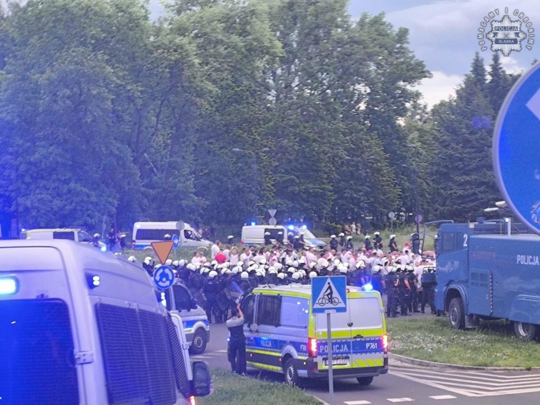 Bezpieczny mecz na Stadionie Śląskim. Policja zadbała o spokojną atmosferę! 4