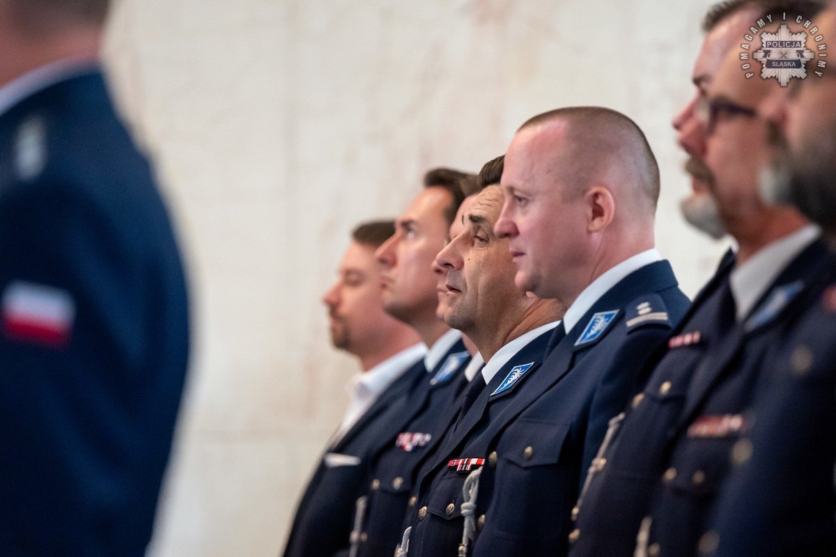 Ślubowanie nowych policjantów w Katowicach. 39 kandydatów do służby! 21