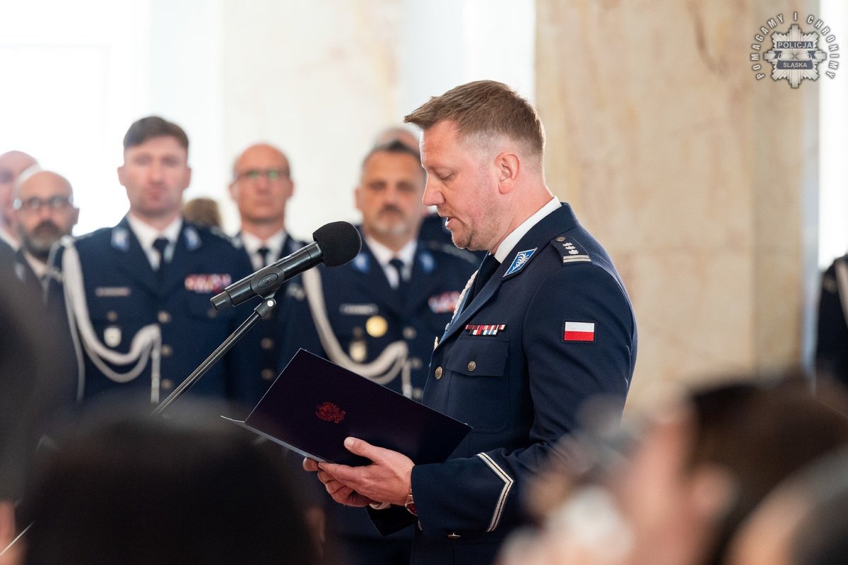 Ślubowanie nowych policjantów w Katowicach. 39 kandydatów do służby! 29