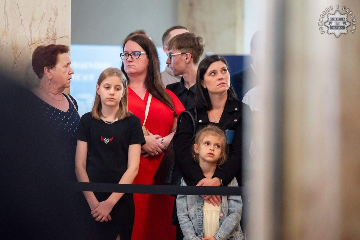 Ślubowanie nowych policjantów w Katowicach. 39 kandydatów do służby! 33