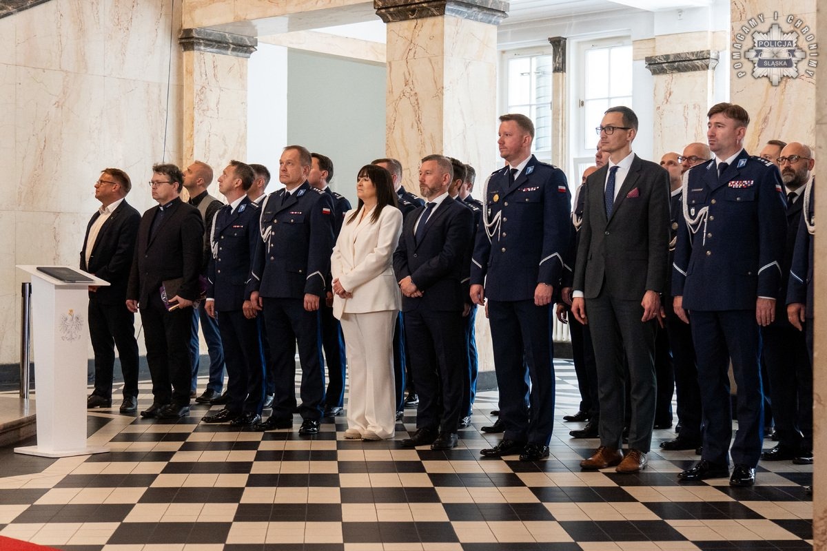 Ślubowanie nowych policjantów w Katowicach. 39 kandydatów do służby! 35