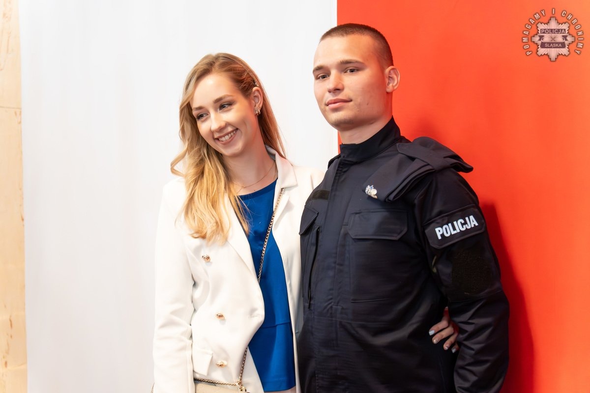 Ślubowanie nowych policjantów w Katowicach. 39 kandydatów do służby! 49