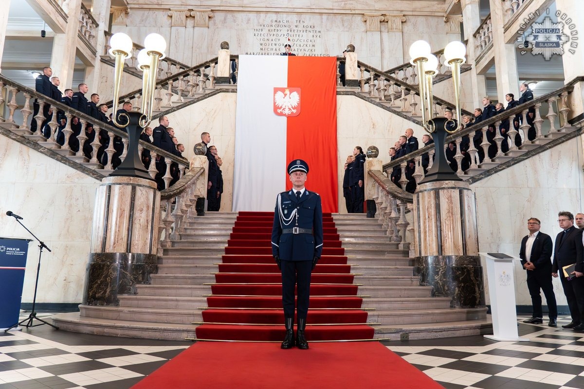 Ślubowanie nowych policjantów w Katowicach. 39 kandydatów do służby!