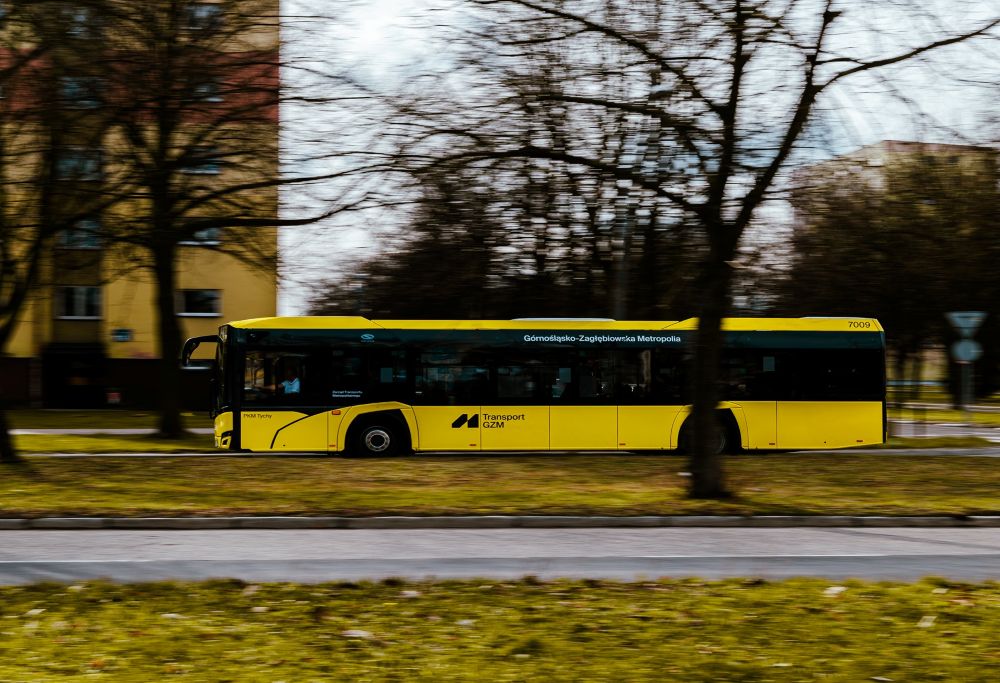 Remont wiaduktu kolejowego w Katowicach. Weekendowe objazdy i linia zastępcza!
