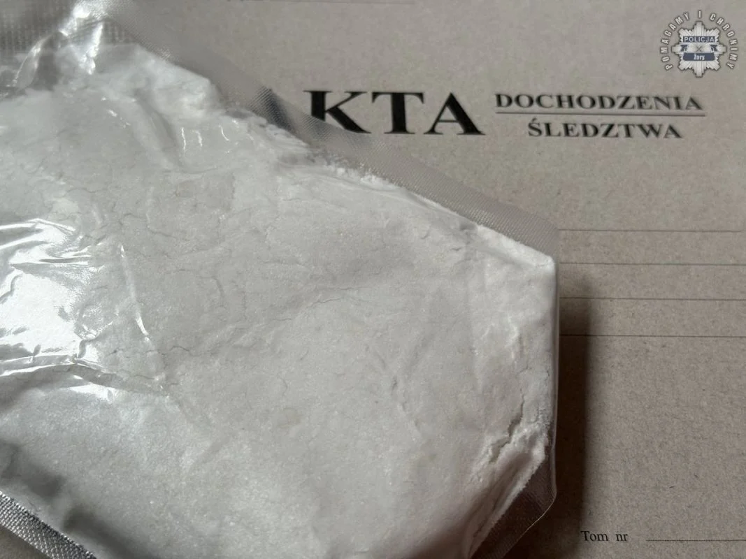 Uciekał przed kontrolą, wpadł z narkotykami na ulicy Kolejowej!