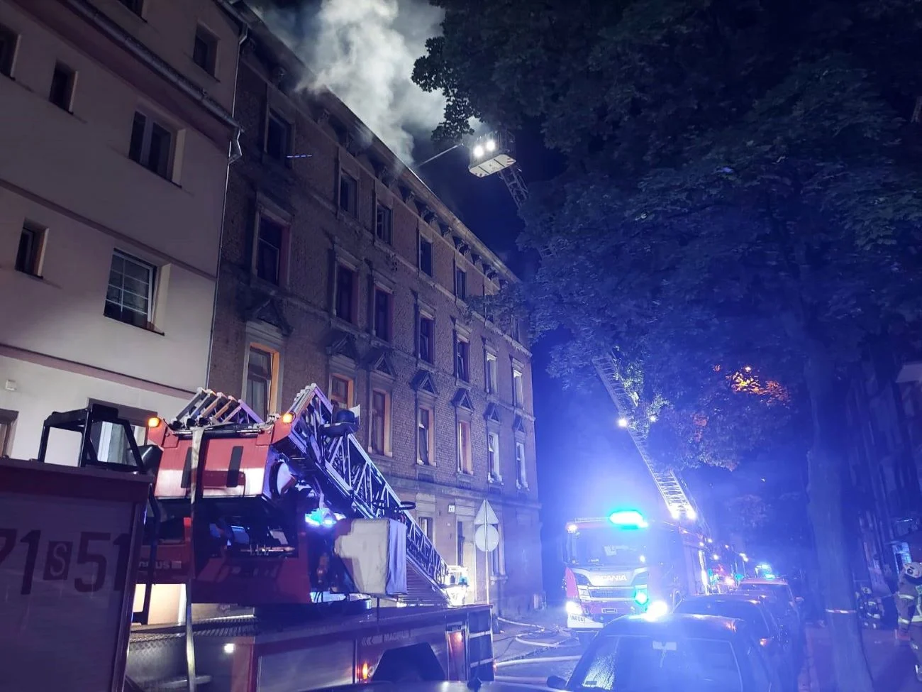 Nocna akcja strażaków. Paliło się przy ulicy Świętego Urbana