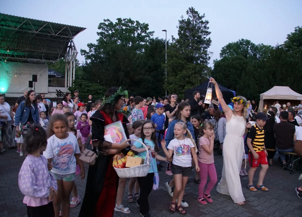 Słowiański klimat i pokaz teatru ognia — za nami Ognista Noc na Skałce!