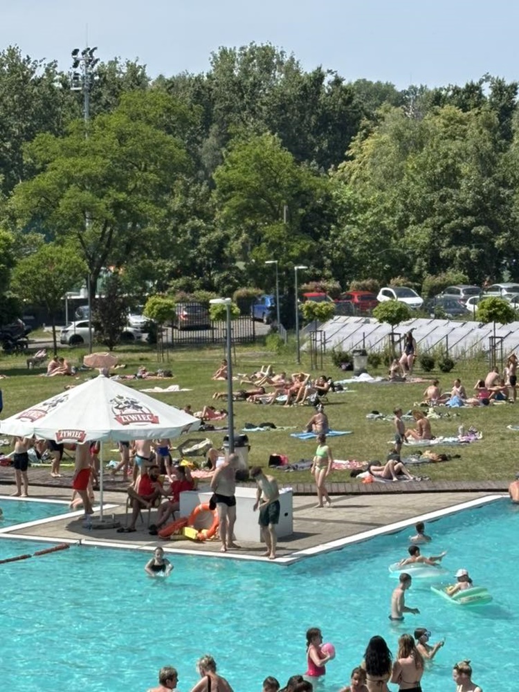 Otwarcie kąpieliska na Skałce 16