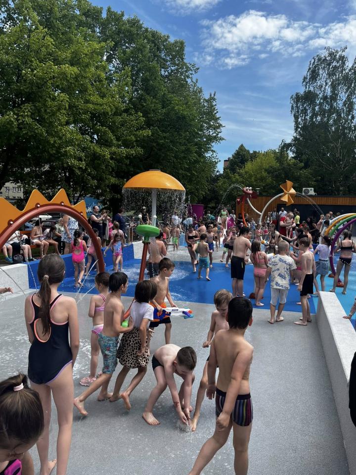 Otwarcie nowego wodnego placu zabaw 7