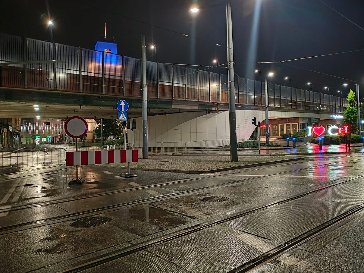 Zamknięcie estakady to dramat dla przedsiębiorców. Opinie i komentarze