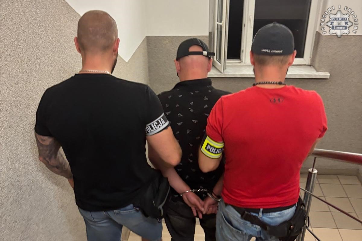 37-latek metodą "na policjanta" wyłudził 42 tysiące złotych. Złapany na gorącym uczynku