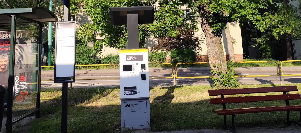 Kolejne solarne automaty włączone do systemu Transport GZM!