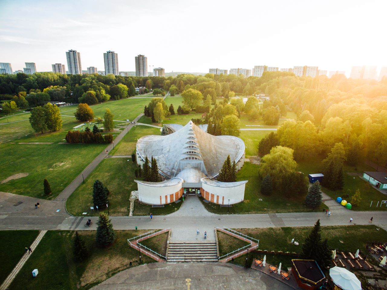 Chwile grozy w TAURON Parku Śląskim! Policja wydostała mężczyznę ze zbiornika wodnego