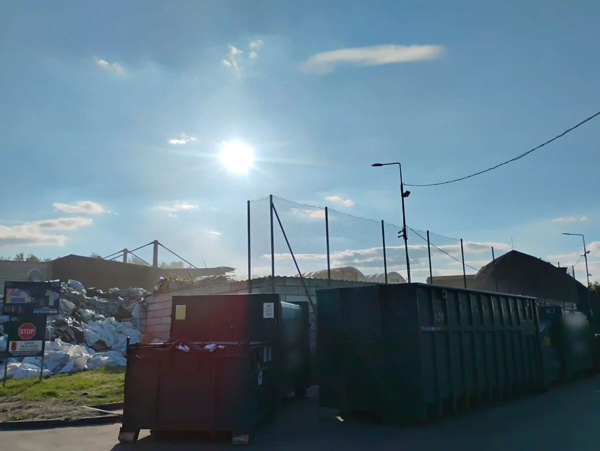 Pożar w hali sortowni w Rudzie Śląskiej. Szybka reakcja służb zapobiegła tragedii