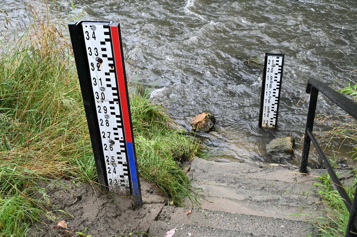 Intensywne opady deszczu w regionie: Sytuacja w Rudzie Śląskiej i działania służb