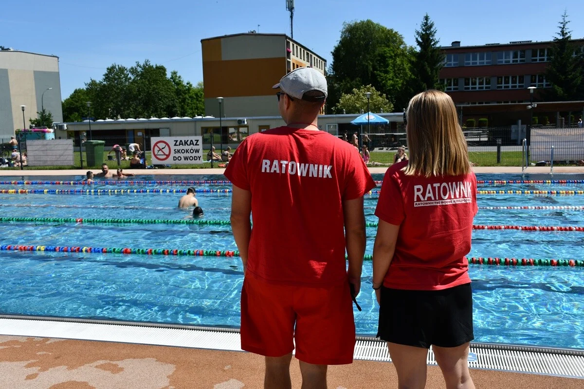 Basen letni w Rudzie Śląskiej zamknięty do 14 lipca. Sprawdź, gdzie możesz popływać!
